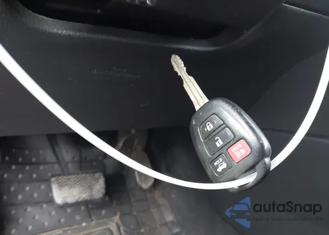 2015 Toyota Corolla S Plus из США, поврежденный, VIN 2T1BURHE4FC257811